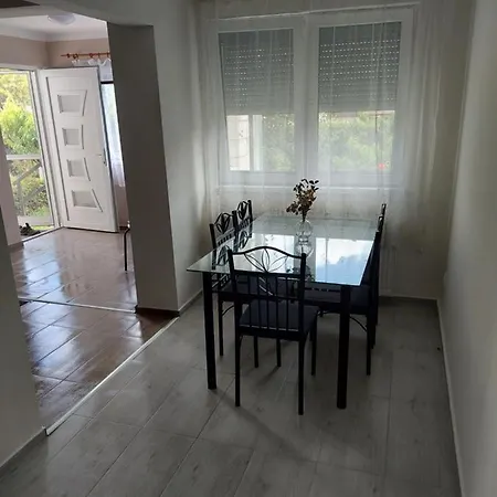 بيت للعطل Jani Vendeghaz Ground Floor & بالاتونفوريد