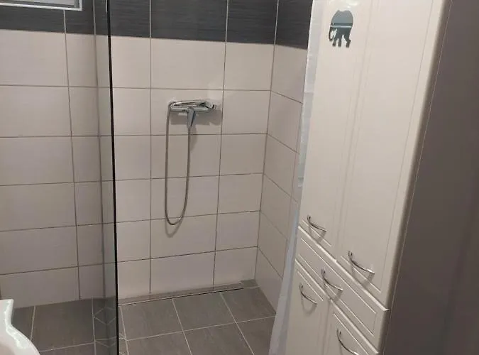 Jani Vendeghaz Ground Floor & Apartman Holiday home Balatonfured